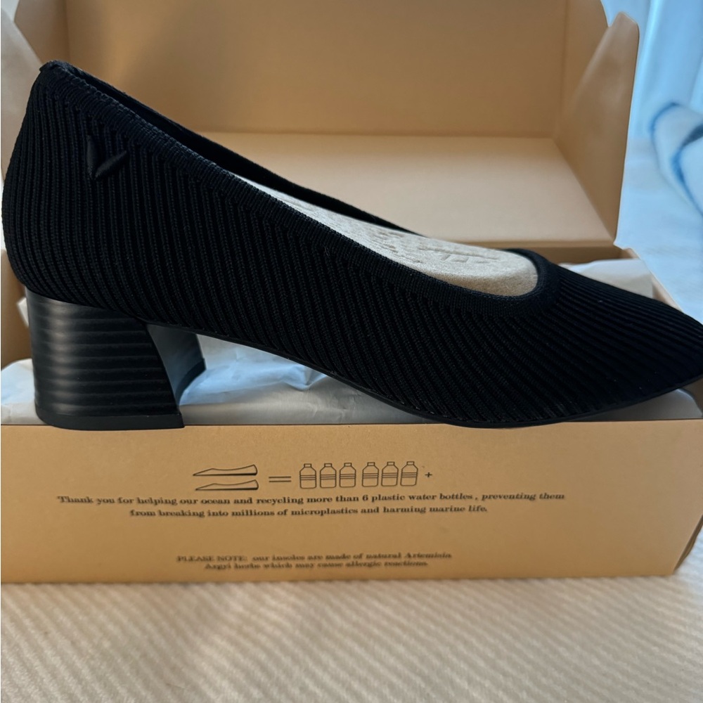 New, still in box. Sustainable Vivaia block heel pumps. Vegan. Classic.